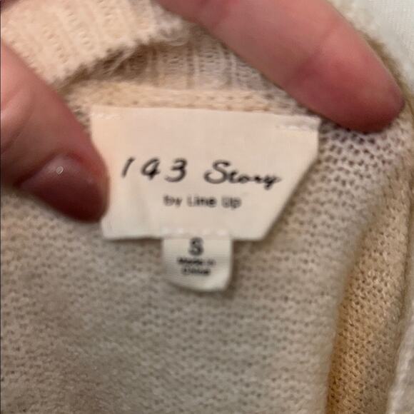 143 Story Chic Cream Sweater Gold Pink Sequin Design Women's Small - Picture 2 of 6